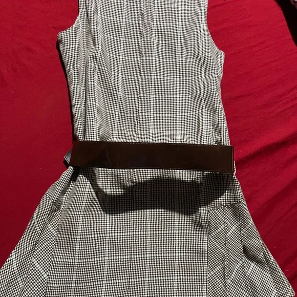 Girls dress size 10 with belt - Picture 3 of 4